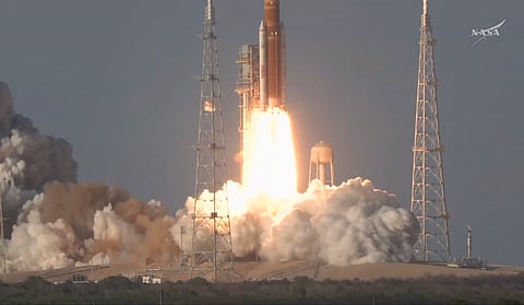 O momento da descolagem da Artemis II