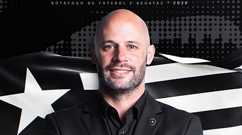 Mais um português no Brasileirão: Franclim Carvalho é o novo treinador do Botafogo