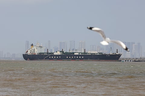 O estreito de Ormuz continua a ser o alvo de toda a tensão e o Irão abriu ontem a passagem a navios do Iraque.