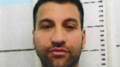 Detido chefe de um clã da máfia em Itália em fuga por suspeitas de homicídio