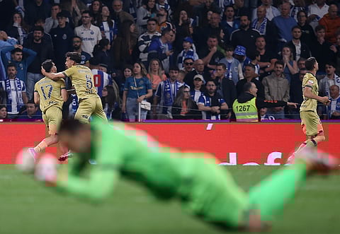 O Famalicão fez a festa no Dragão com golo do empate na última jogada da partida.
