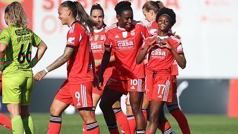 Diana Silva (Benfica) festeja os dois golos marcados ao Torreense.