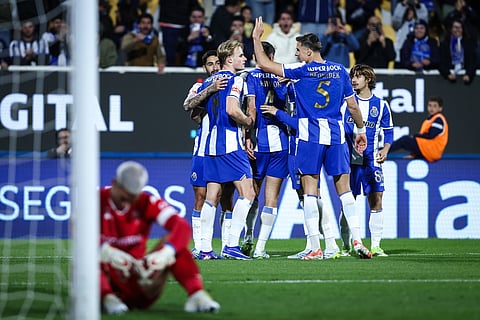 Froholdt comemora após ter feito o 0-3.