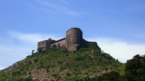 Pelo menos 30 mortos em tumultos em ponto turístico do Haiti