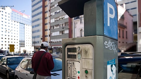 EMEL avalia possibilidade de acabar com os parquímetros e cobrar estacionamento apenas de forma digital
