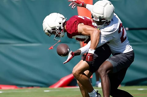 Perucas e maquilhagem. Ex-jogador acusado de se fazer passar por estrela da NFL para contrair empréstimos milionários