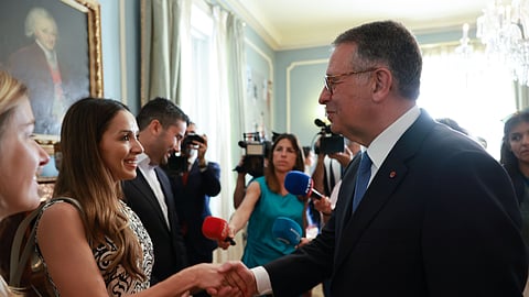 António José Seguro em encontro com jovens portugueses em Madrid