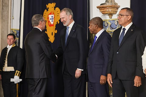 Na tomada de posse do Presidente português, o rei de Espanha, Felipe VI, esteve presente.