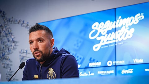 Francesco Farioli, treinador do FC Porto.