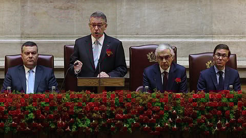 Presidente da República dirigiu-se sobretudo aos mais jovens, a quem não se pode pedir que "amem por decreto" o 25 de Abril.