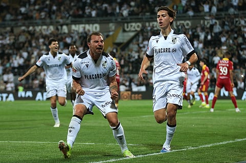 Samu Silva festeja o primeiro golo do Vitória.
