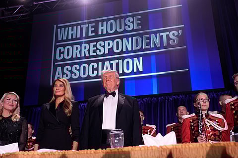 Trump e Melania retirados do Jantar de Correspondentes na Casa Branca após tiroteio. Veja o vídeo