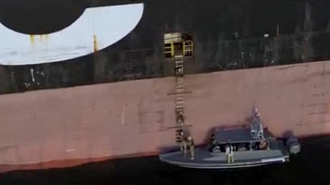 Frota “mosquito” iraniana ameaça a segurança no Estreito de Ormuz