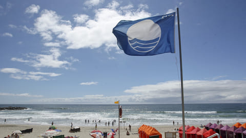 Portugal tem 396 praias com Bandeira Azul este ano, menos oito do que na anterior época balnear