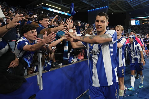 Jakub Kiwior, defesa-central do FC Porto.