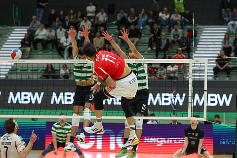 Sporting sagra-se bicampeão nacional de voleibol ao bater Benfica no terceiro jogo