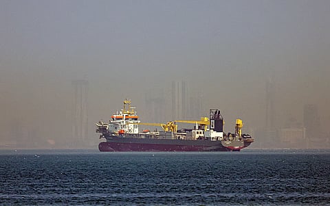 Reino Unido posiciona navio de guerra no Médio Oriente para futura missão internacional no estreito de Ormuz