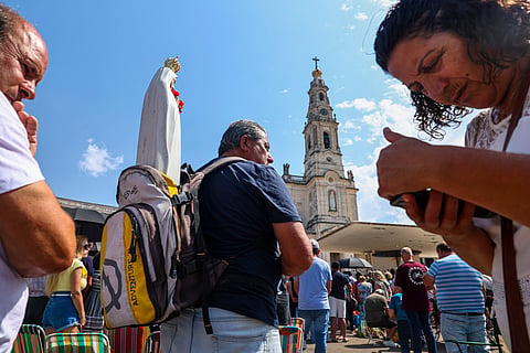 Fiéis de todo o mundo participam da peregrinação. 