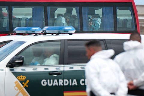 Os passageiros do navio foram repatriados a partir de Tenerife