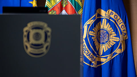 PJ detém homem por tentativa de homicídio na Moita. Vítima foi alvo de corte no pescoço feito com canivete