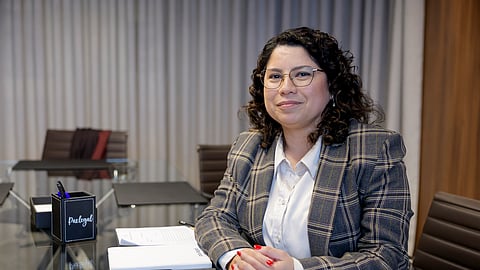 Professora, investigadora e advogada Emellin de Oliveira.