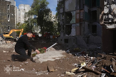Aumenta para 24 o número de mortos em ataque russo contra Kiev. "Terror selvagem", diz Zelensky