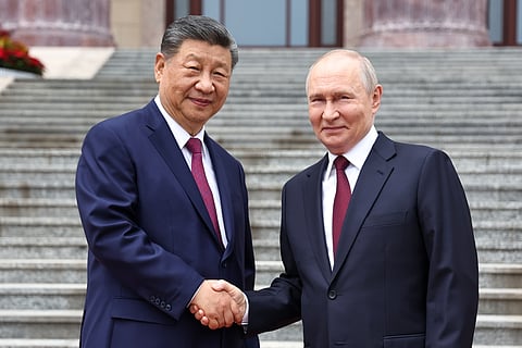Xi Jinping e Vladimir Putin reuniram-se esta quarta-feira por duas vezes em Pequim. 