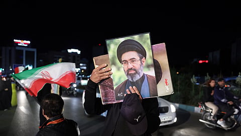 Mojtaba Khamenei terá proibido a transferência do urânio enriquecido para fora do país.