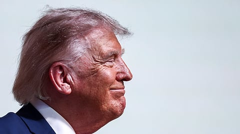 Numa penada, Trump agrada aos seus fãs e livra-se de pagar mais de 100 milhões de dólares ao IRS.