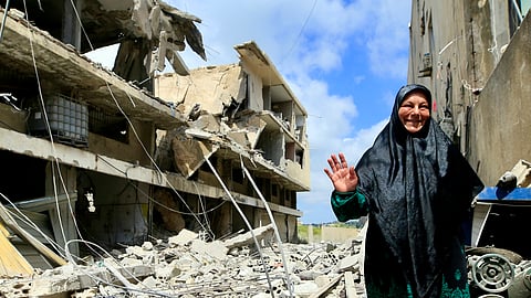 O rescaldo de um ataque israelita em Tyre, no sul do Líbano.