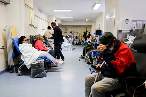 Doentes não são obrigados a ligar para Linha SNS24 antes de ir à urgência. E unidades têm de “triagem clínica” e  encaminhá-lo.
