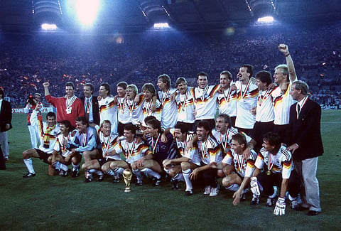 Seleção alemã fez história em 1990 com equipamento que virou um "clássico cult". 