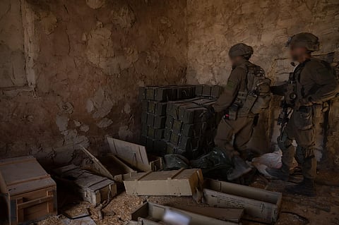 Militares israelitas dizem ter apreendido centenas de armas nas operações no sul do Líbano.