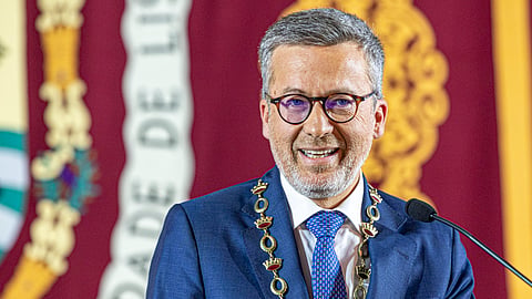 Executivo de Carlos Moedas quer renovar dirigentes da Câmara de Lisboa.