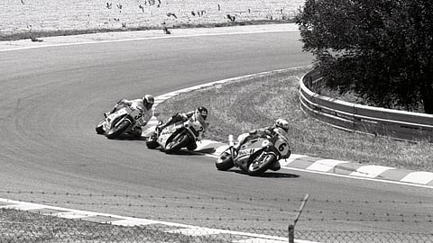 Manuel João no comando da corrida disputada no Autódromo do Estoril, ao volante da sua Kawasaki ZXR750. No conjunto das duas mangas o piloto somou 17,5 pontos, mais 0,5 que Pedro Batista (Honda) e mais três que Armando Clemente (Kawasaki).