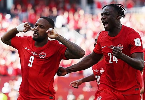 Cyle Larin (9) marcou o golo do empate para o Canadá