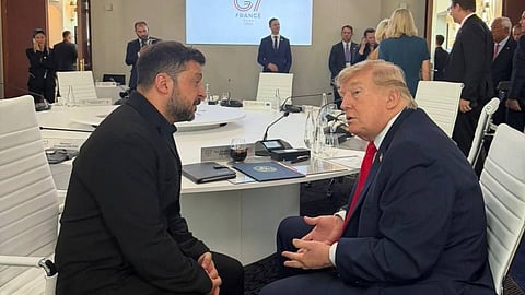 Zelensky reuniu-se a sós com o presidente norte-americano e deve voltar a fazê-lo nesta quarta-feira.