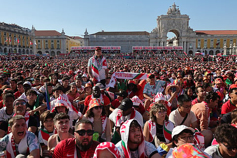 Fotogaleria: Portugal arranca no Mundial com mar de gente no Terreiro do Paço