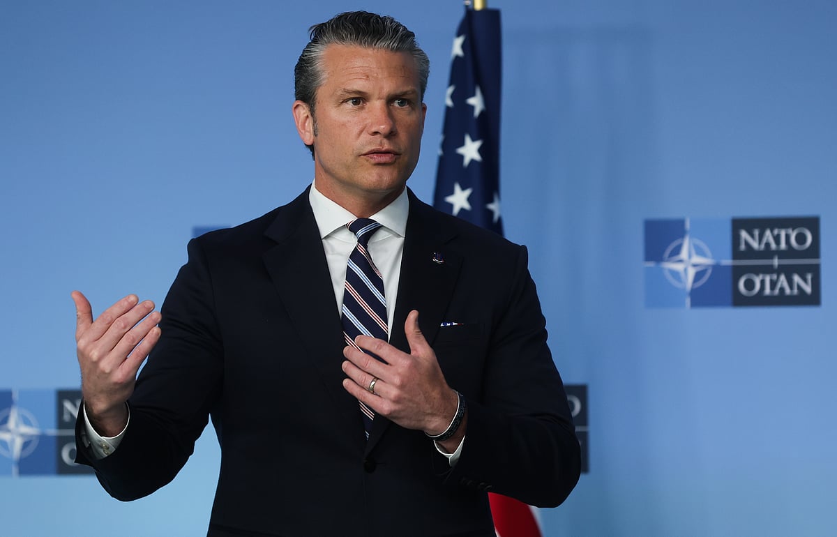 Hegseth crítica aliados da NATO e ameaça Teerão com o regresso da ação militar e do bloqueio naval caso acordo não seja cumprido