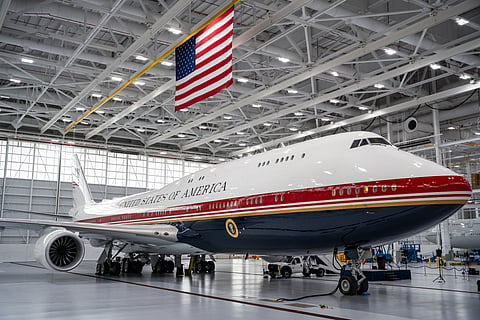 Novo Air Force One, oferecido pela família real do Qatar, entregue à Força Aérea dos Estados Unidos