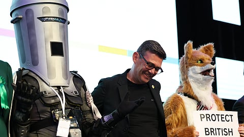 Andy Burnham eleito deputado por Makerfield e com caminho aberto para desafiar o primeiro-ministro