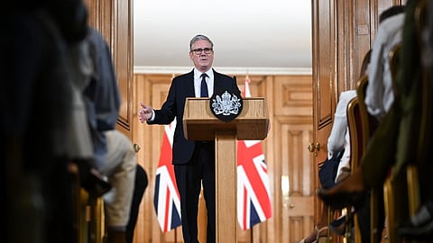 Segundo o The Observer, Starmer prepara a sua saída de Downing Street. Na sexta-feira, havia dito que iria lutar e recandidatar-se em caso de eleições internas.