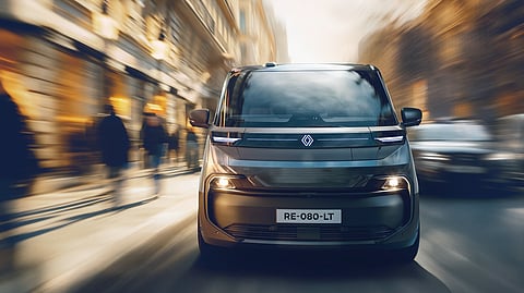 Renault concluirá desenvolvimento da Trafic Van E-Tech elétrica 