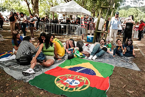 Até dezembro de 2025, Instituto Nacional de Estatística registrou 574.195 brasileiros residentes em Portugal.