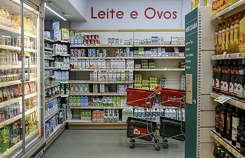 Confiança dos consumidores aumenta em junho