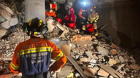 Equipa portuguesa trabalha "sem pausas" para resgatar sobrevivente na Venezuela. Já lhe deram água através de um tubo e "está bem"