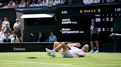 Jannik Sinner é um dos rostos das reivindicações dos tenistas que participam no histórico torneio de Wimbledon.