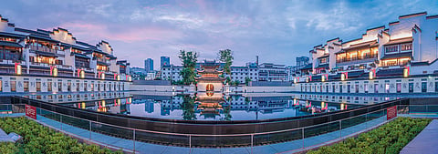 O Museu do Exame Imperial da China, em Nanquim, ocupa o antigo Centro de Exames Imperiais de Jiangnan (Jiangnan Gongyuan), fundado em 1168. Foi o maior centro de exames imperiais da China, com mais de 20 mil cubículos.