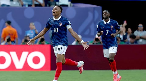 Kylian Mbappé marcou dois golos