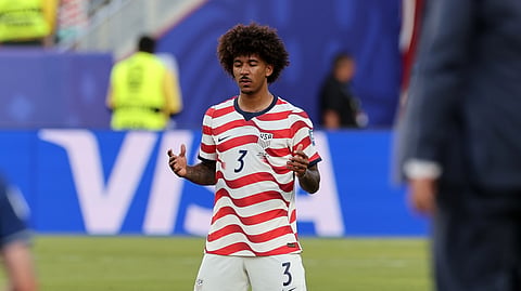Chris Richards celebra passagem da seleção dos Estados Unidos